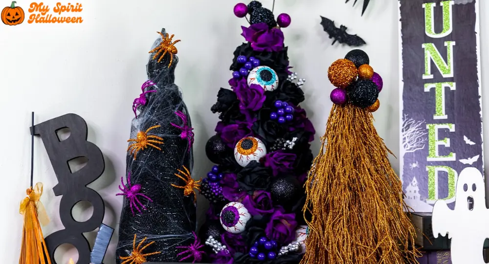 Classic Tree Decorations for Halloween