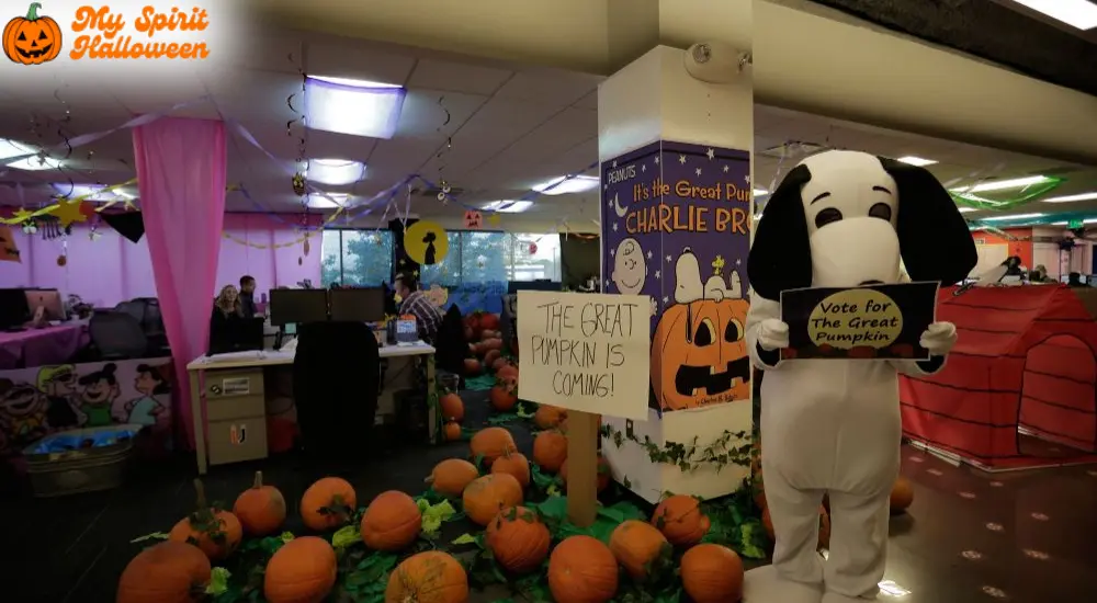 DIY and Budget-Friendly Halloween Cubicle Decorating Ideas